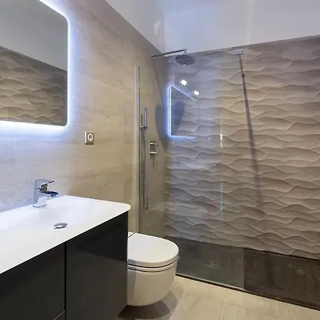 Contemporaine * Nîmes